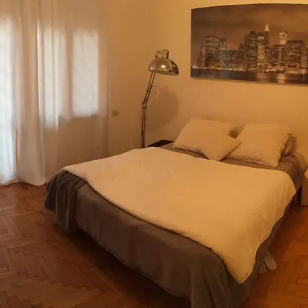 Fleming Ponte Milvio Apartman *